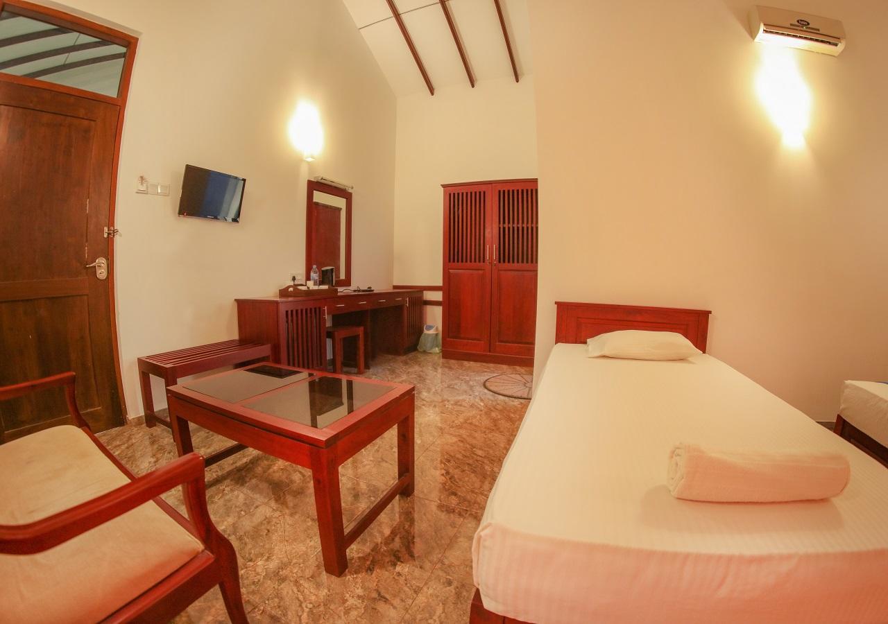 White Rose Beach Resort Marawila Exterior foto