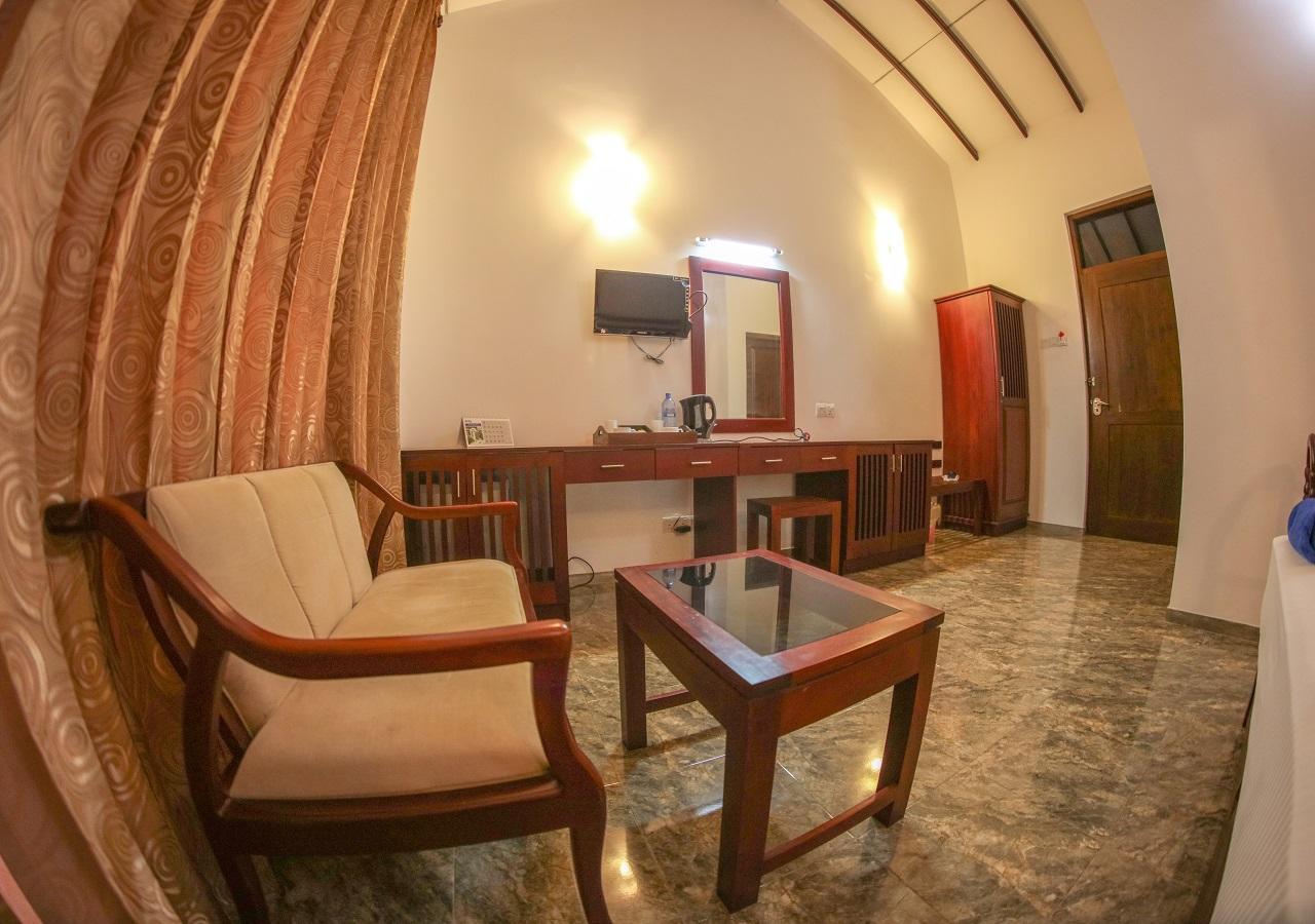 White Rose Beach Resort Marawila Exterior foto
